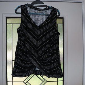 Soma L Twist front sleeveless top